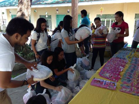 Pamaskong Handog 2012 3